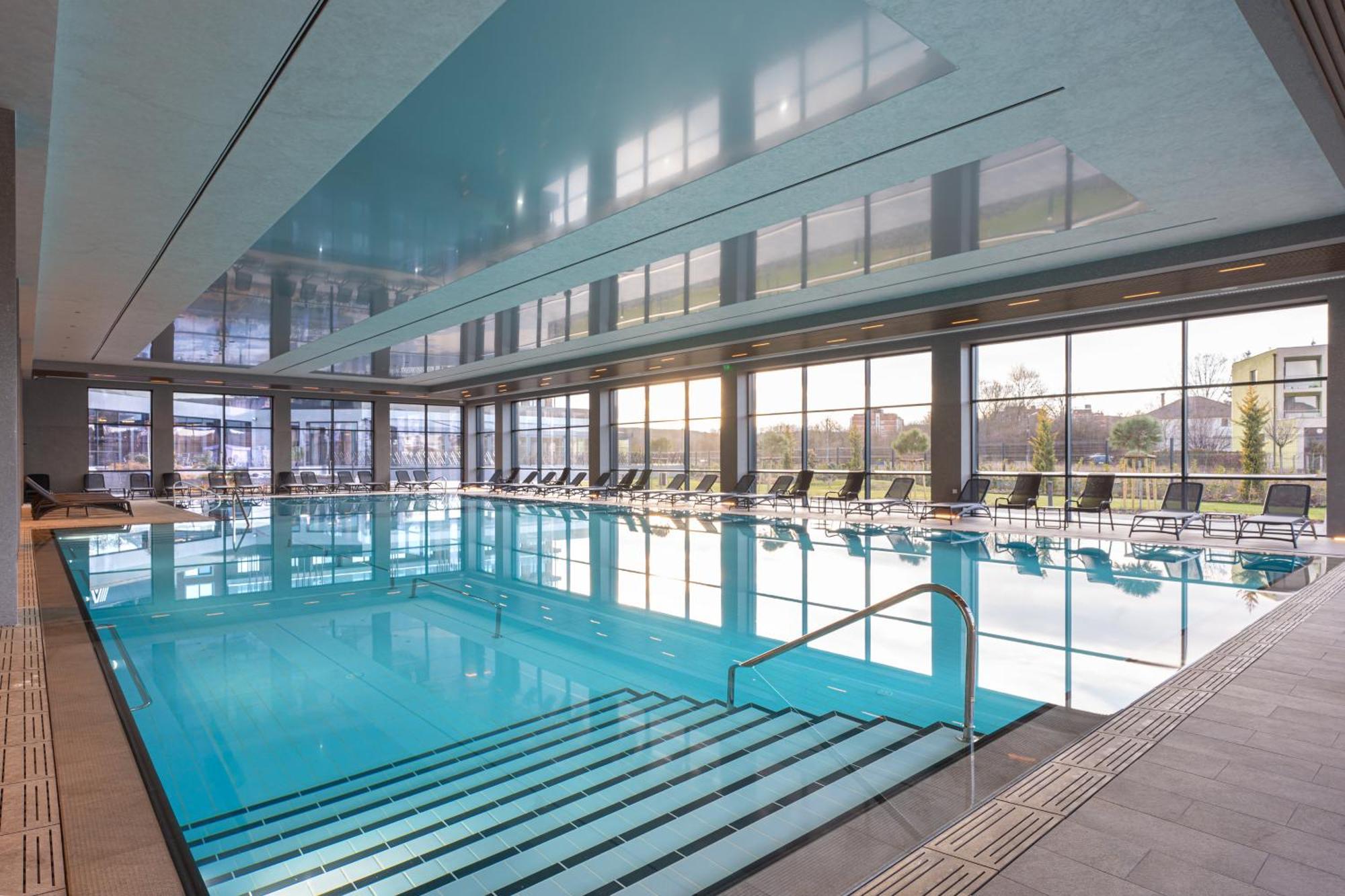 Atmosphere Balneo Hotel & Spa Pavel Banya Exterior photo